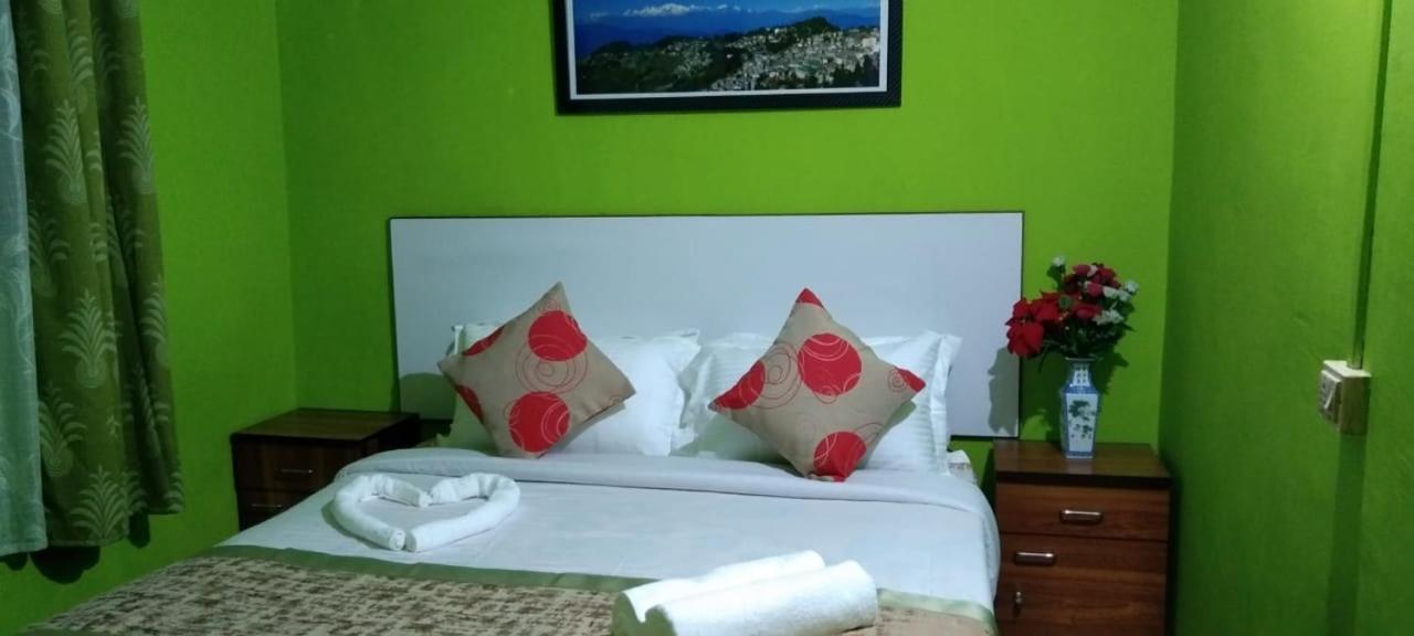 Beverly Hills Home Stay Darjeeling  Eksteriør billede